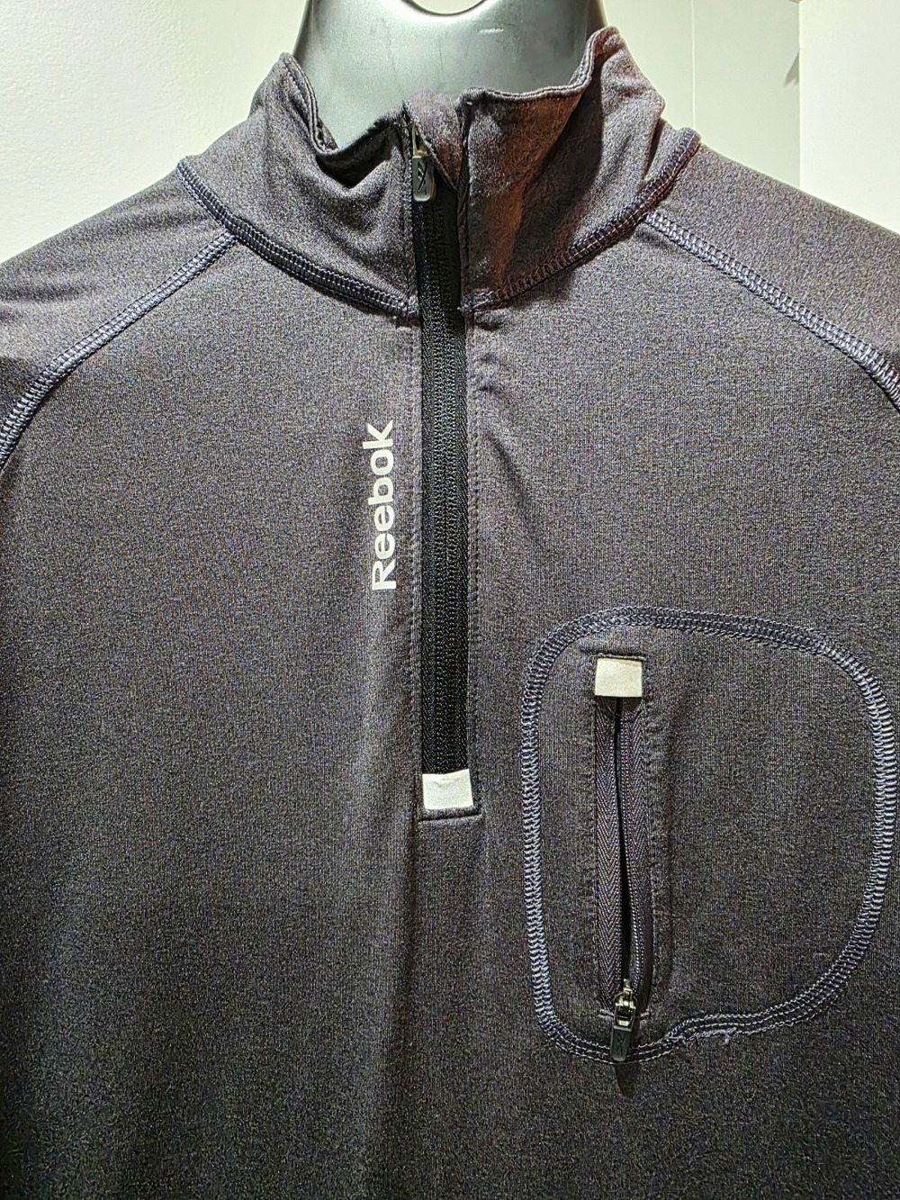 Reebok Women’s Medium Gray 1/4 Zip Pullover Running Athletic Shirt Pocket